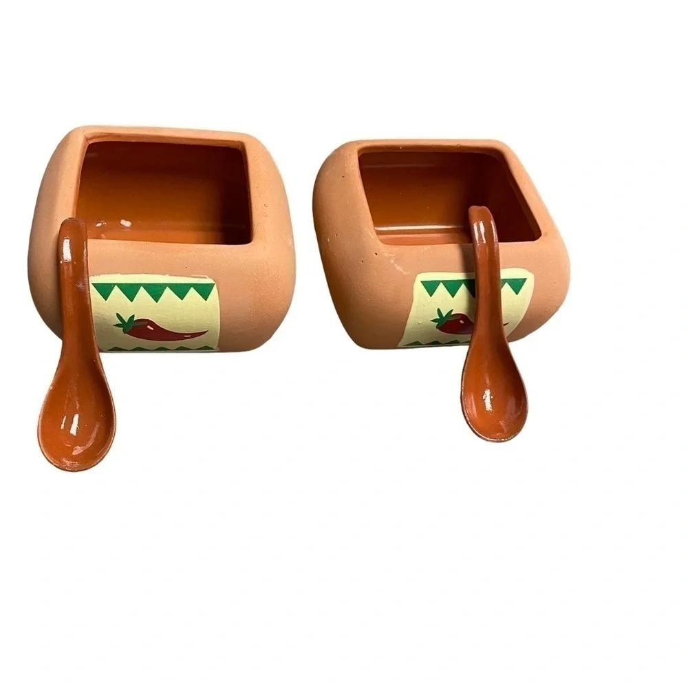 Terra Cotta set of salsa bowls with spoons‎